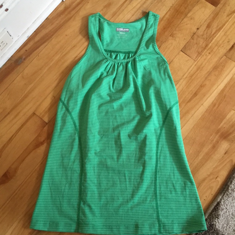 Green workout tank